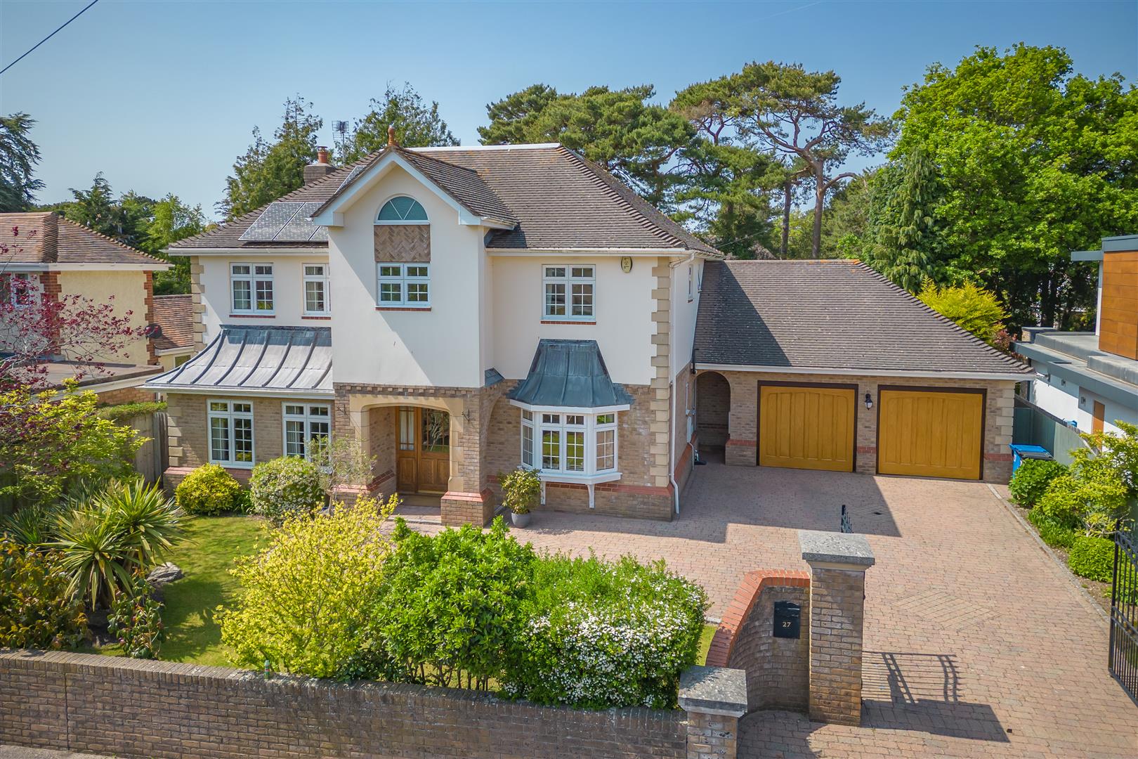 Property information Luxury & Prestige